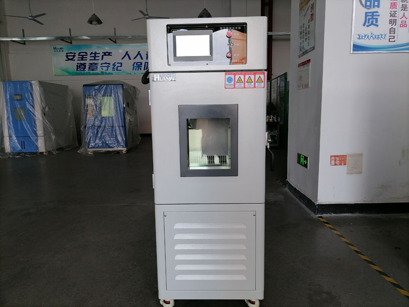 柔性泡沫橡塑絕熱制品恒溫恒濕箱(圖1) 柔性泡沫橡塑絕熱制品恒溫恒濕箱(圖1)